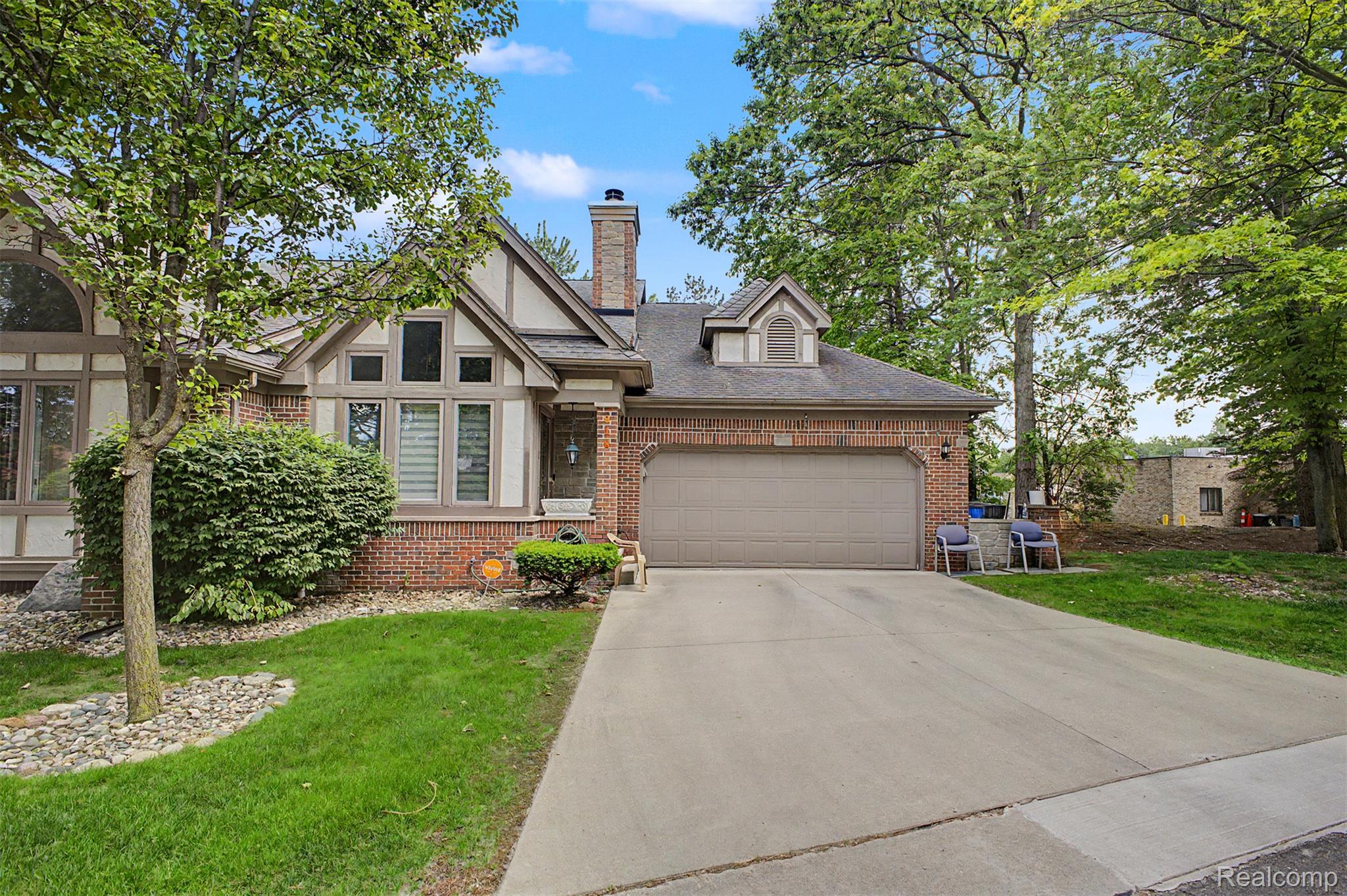 816 N Beech Daly Road