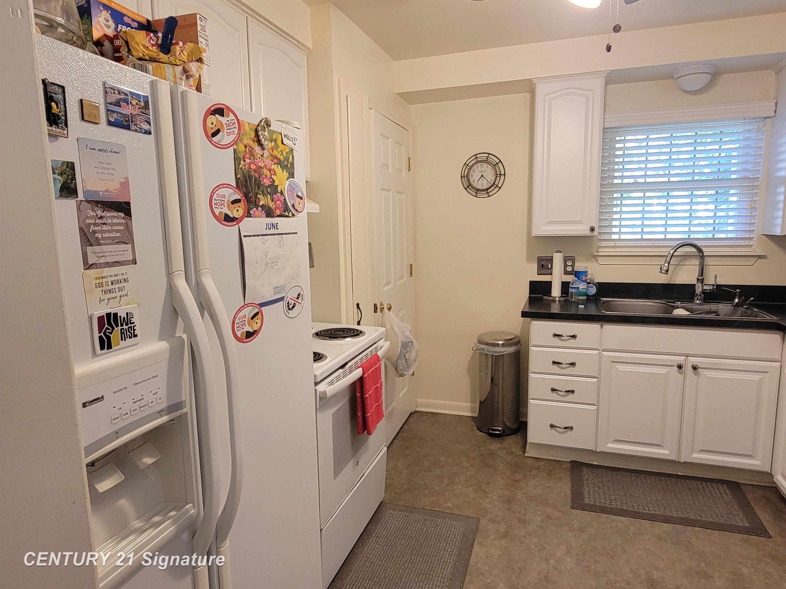 5521 Leslie Drive