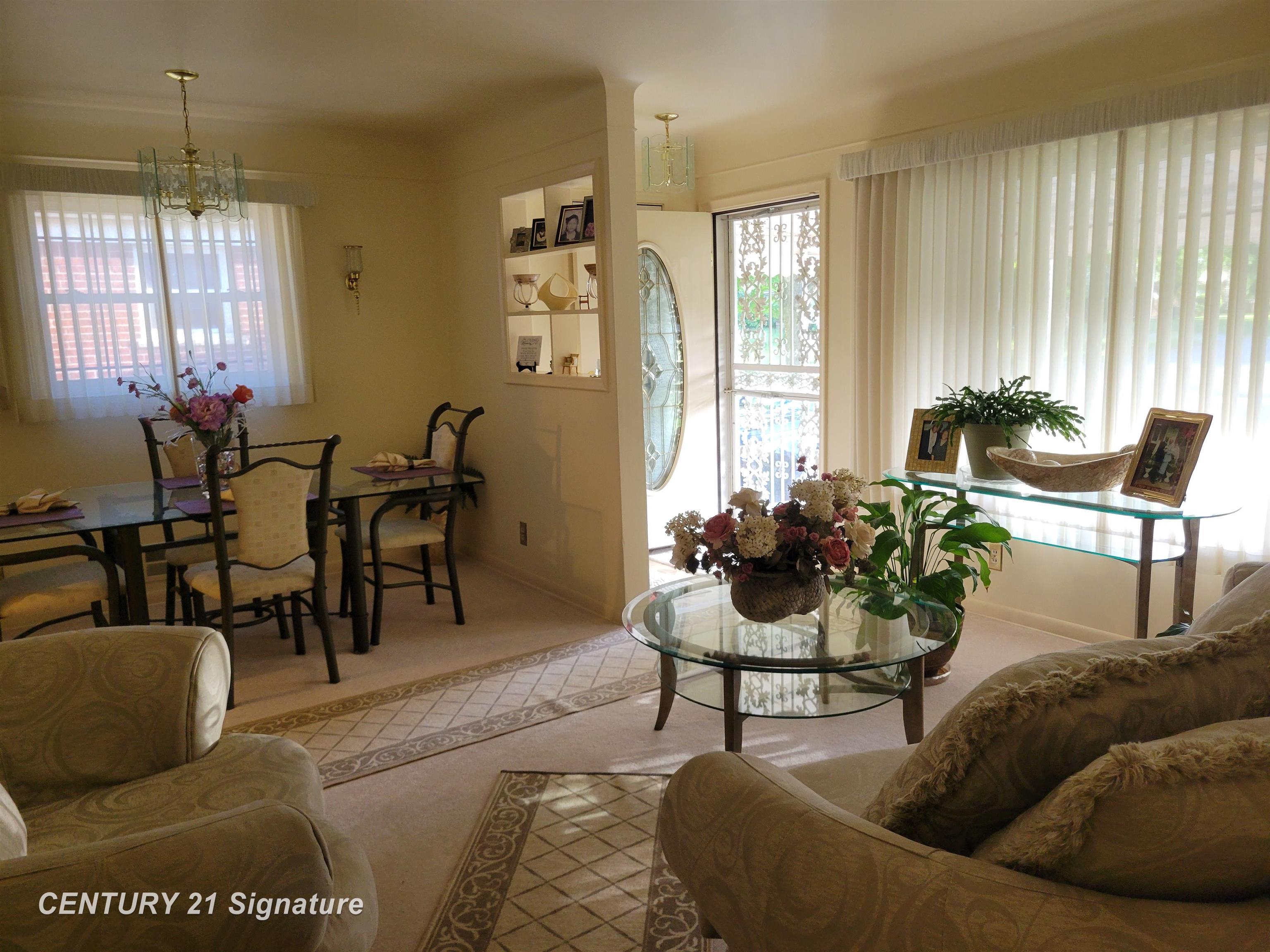 5521 Leslie Drive