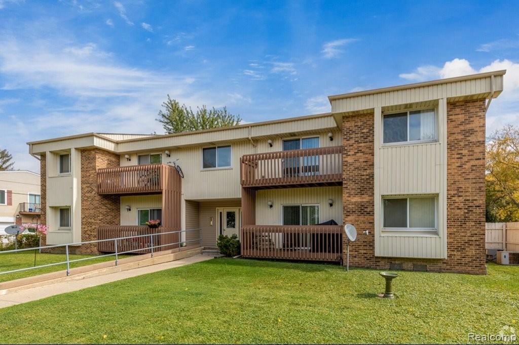 35775 Union Lake Road