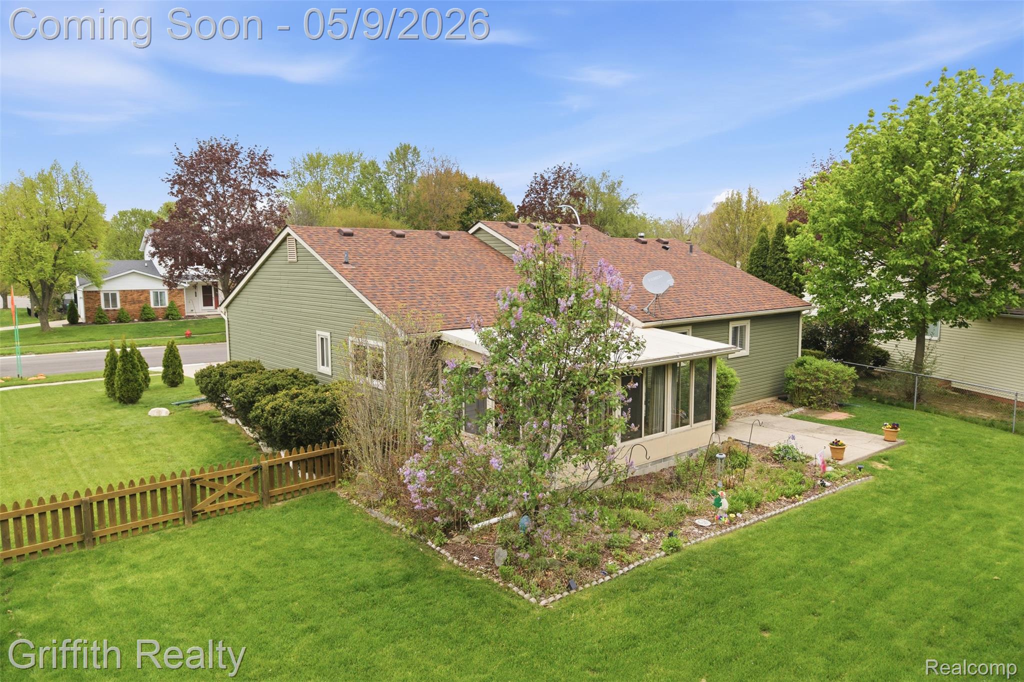 779 Oak Ridge Drive