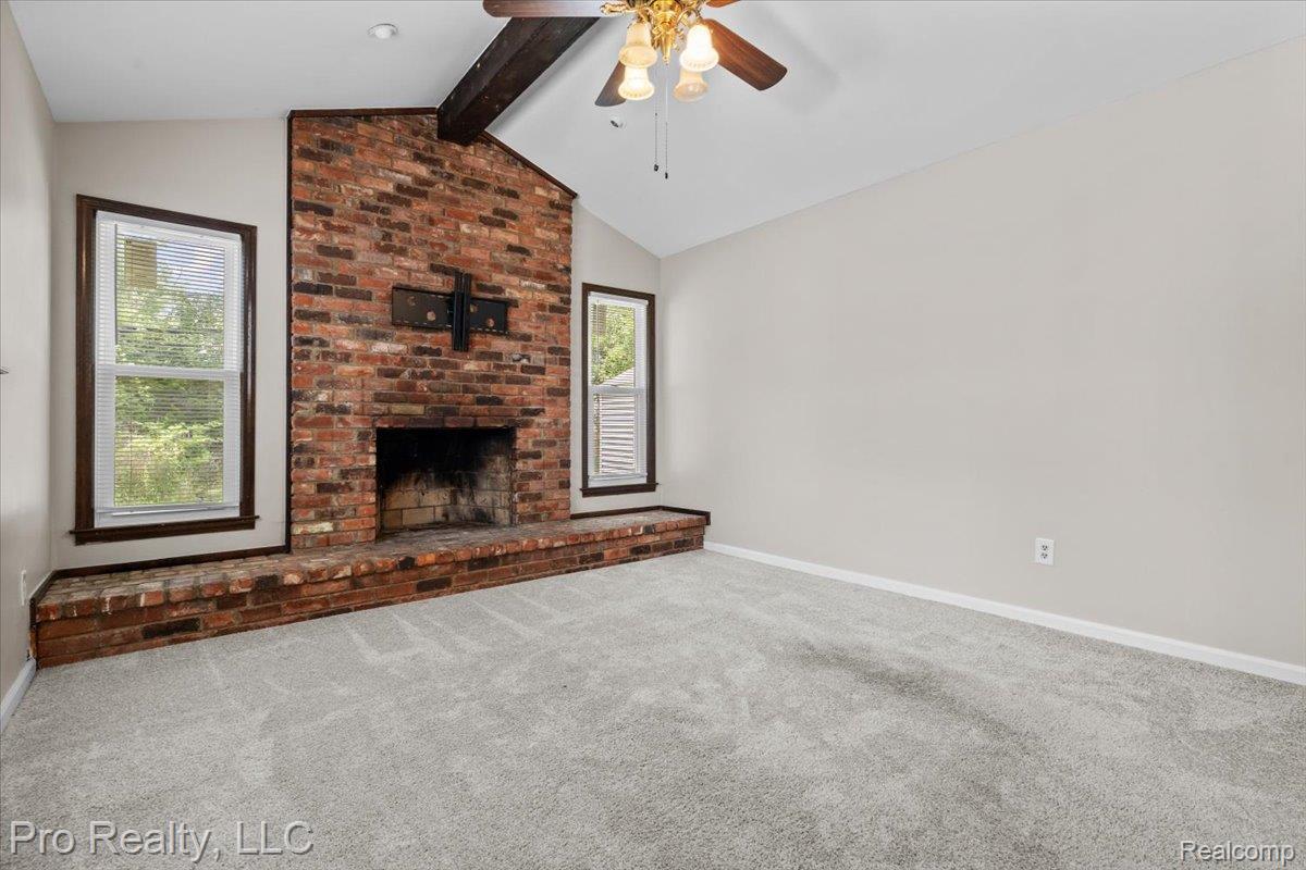 715 N Altadena Avenue