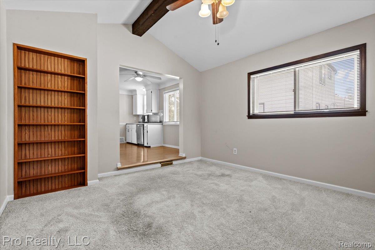 715 N Altadena Avenue