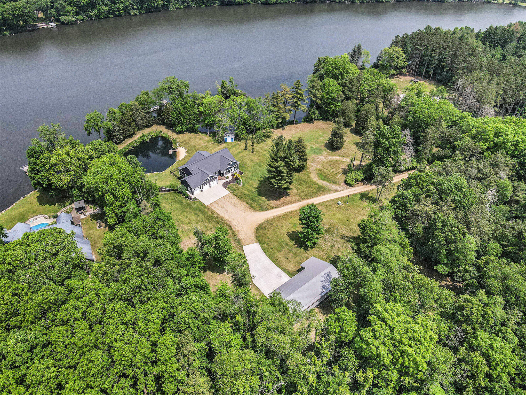 3589 Shoreline Drive