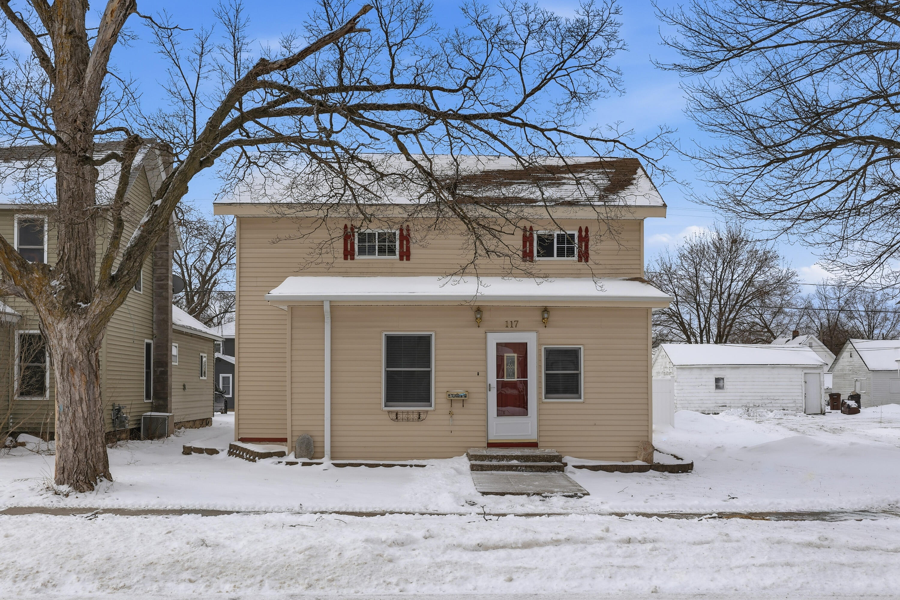 117 N 3rd Avenue