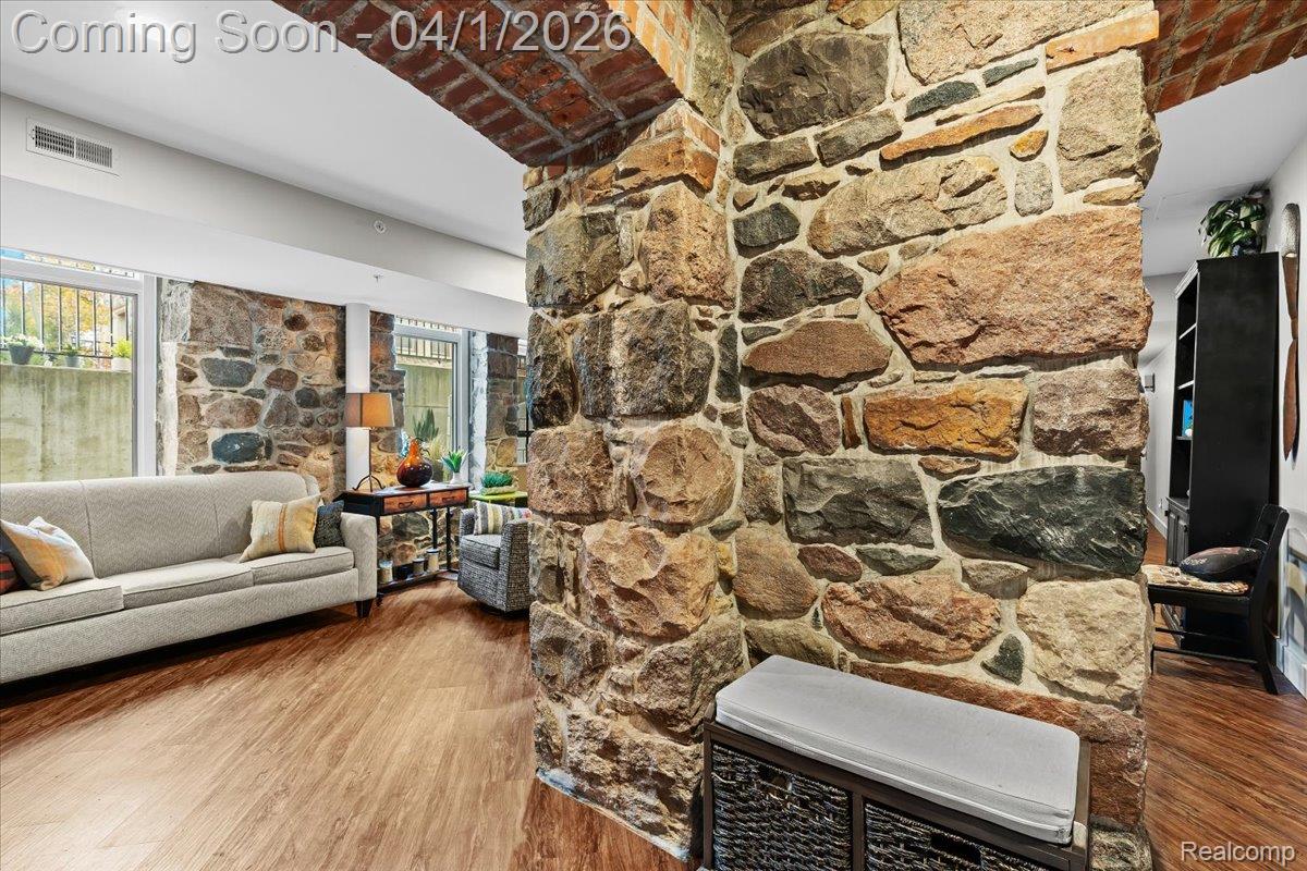 217 E Commerce Street