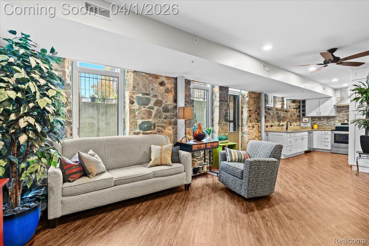 217 E Commerce Street