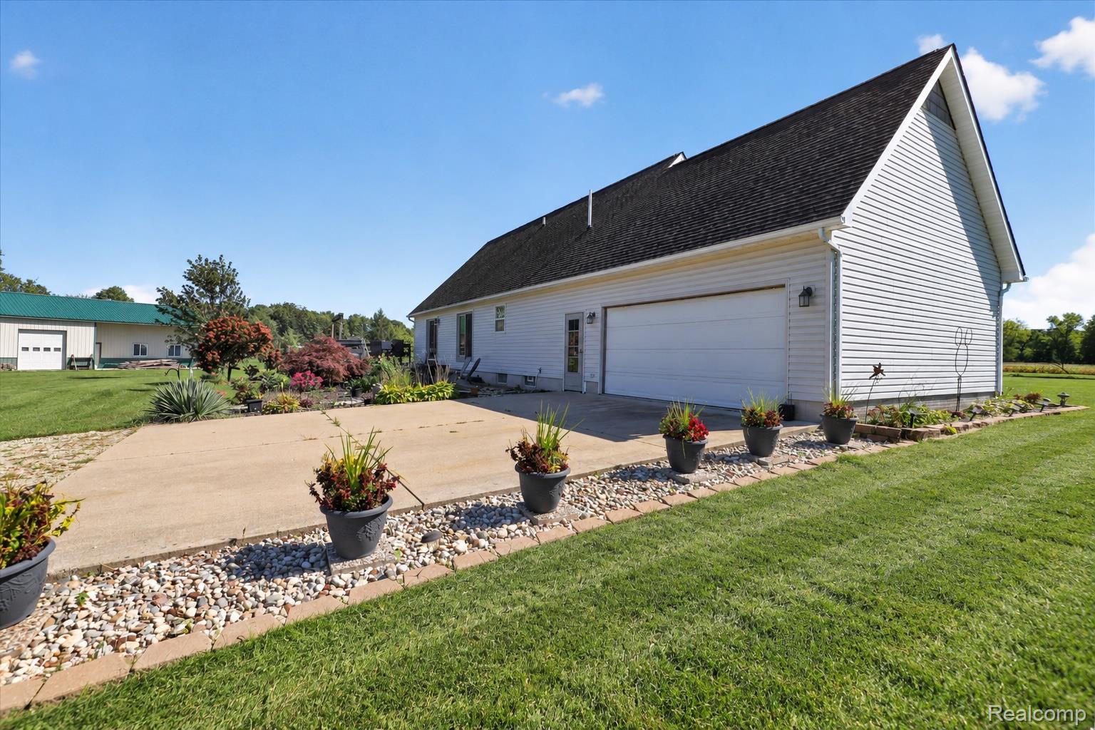 800 Mary Lee Drive