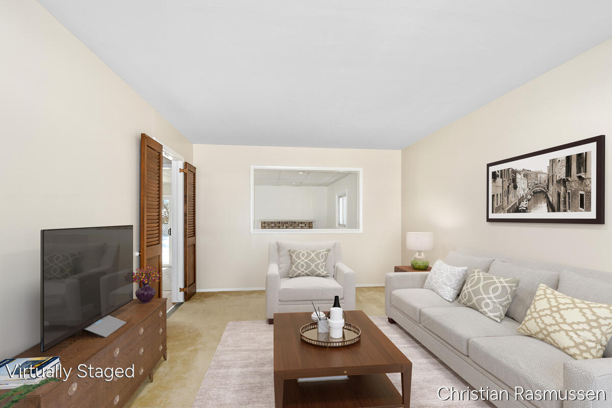 4338 Northgate Drive NE