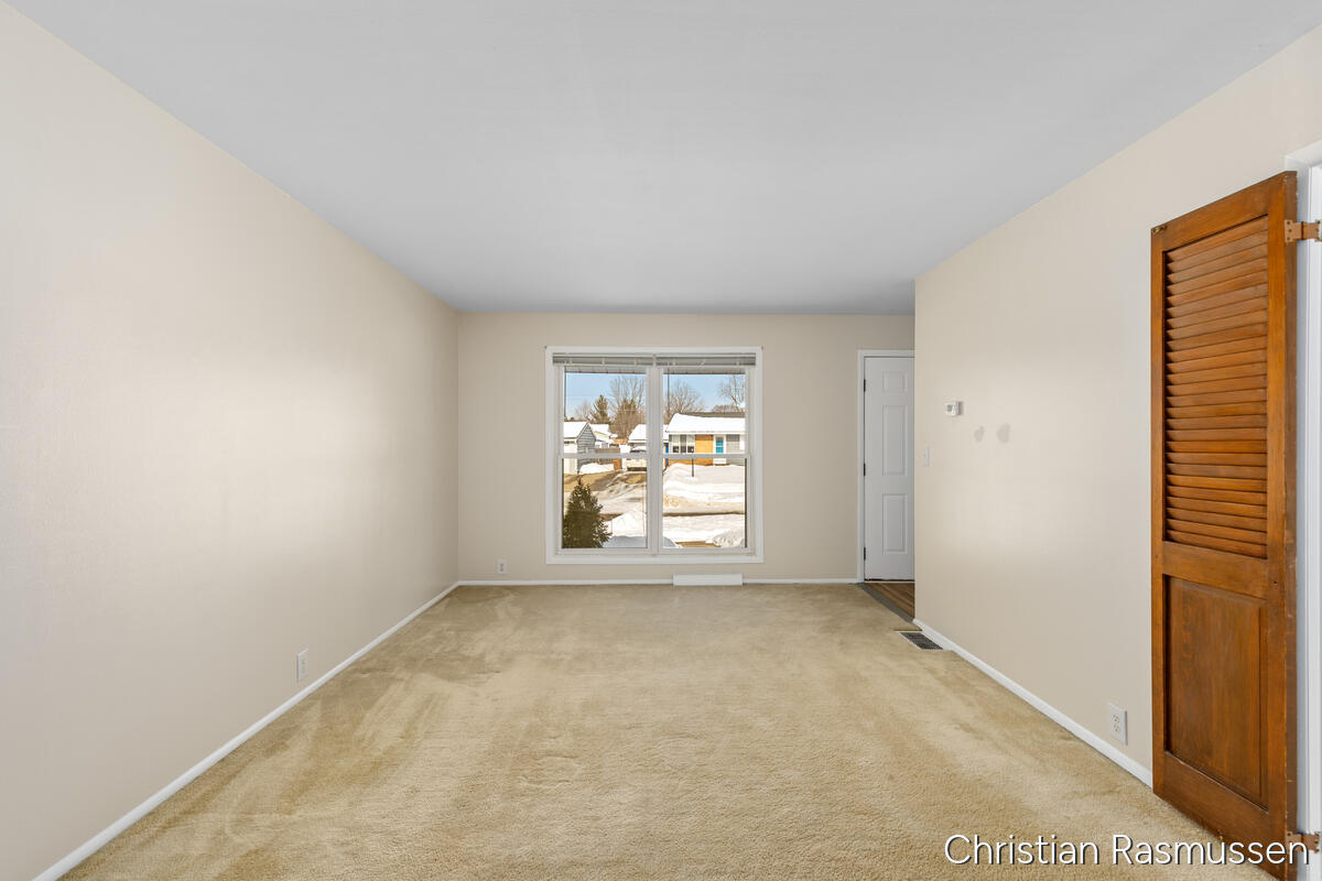 4338 Northgate Drive NE