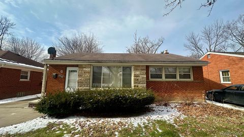 24101 Westhampton Oak Park City MI 48237