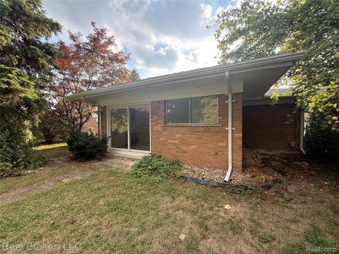 Tiny photo for 21920 Fern Street, Oak Park City, MI 48237 (MLS # 20261070059)