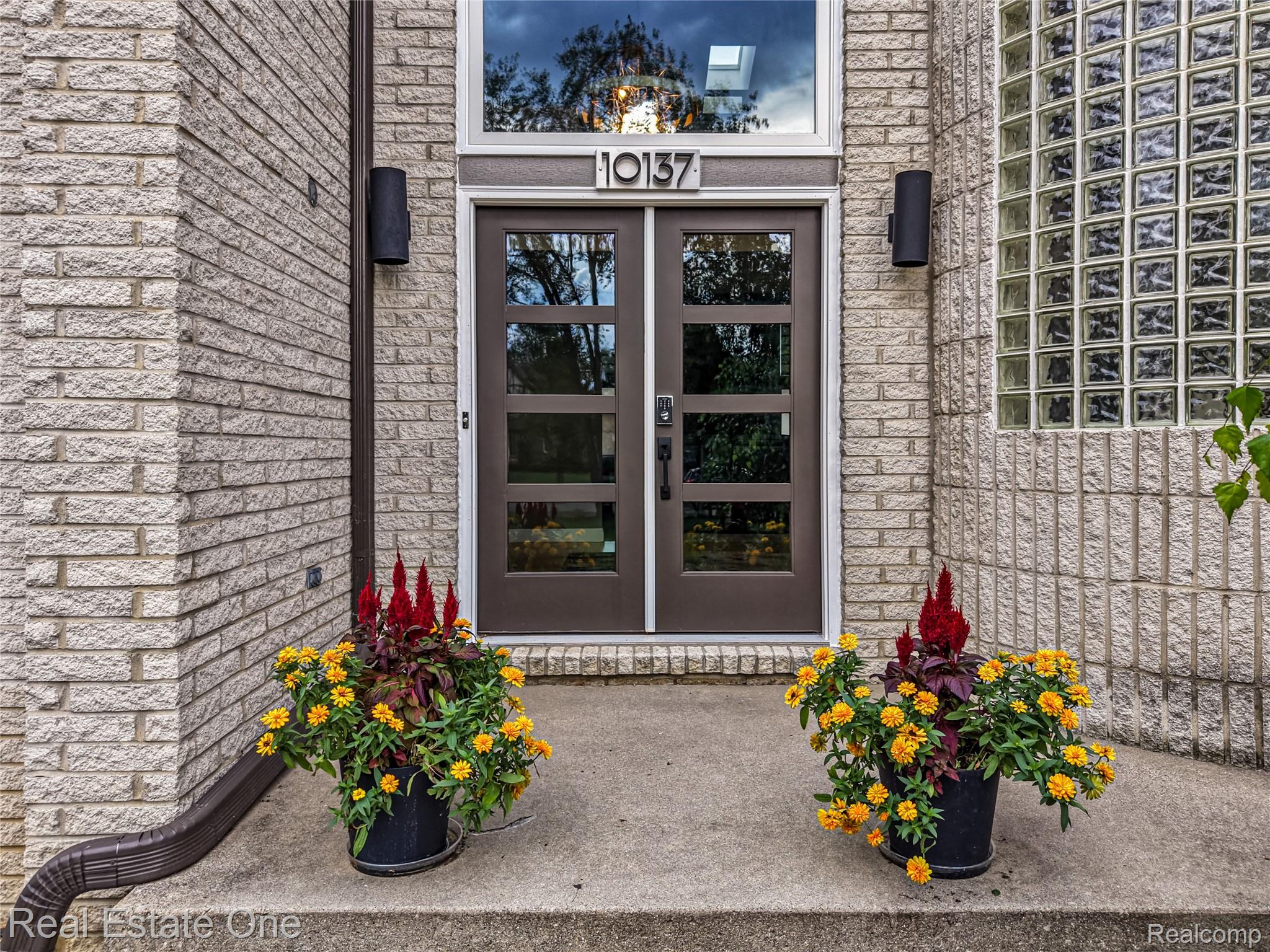 10137 Devonshire Drive