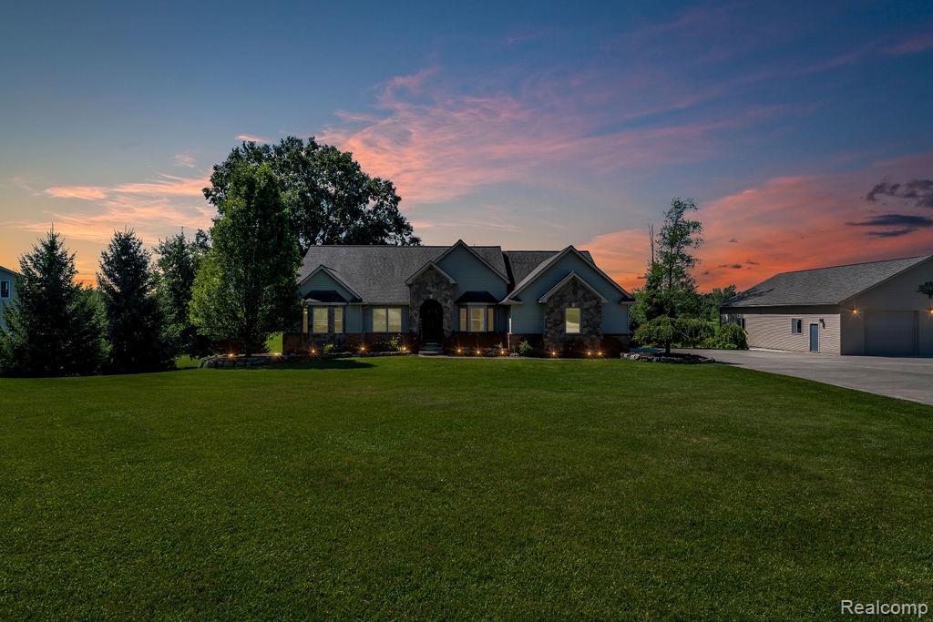 11068 Meadowview Drive