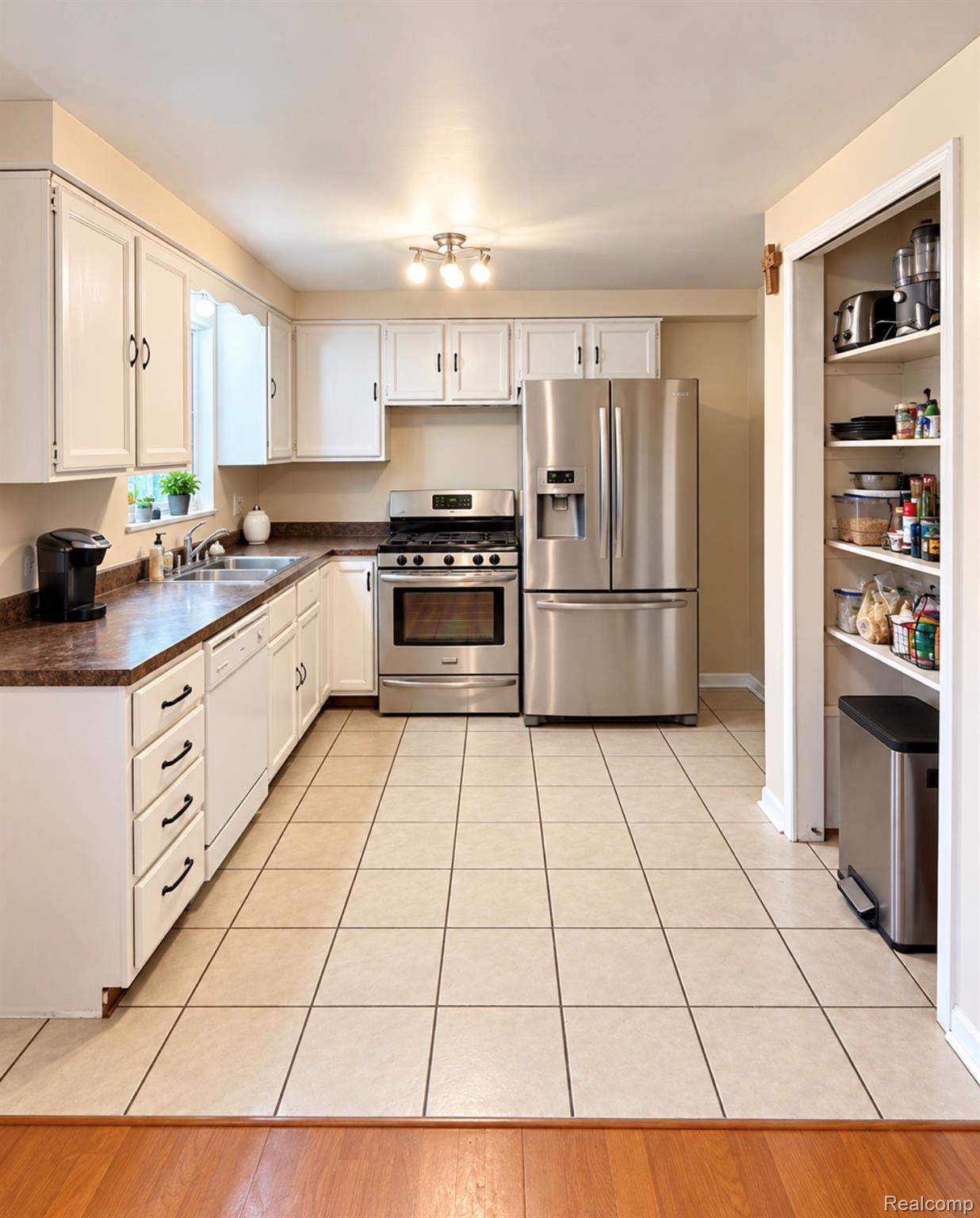 7806 Kay Court