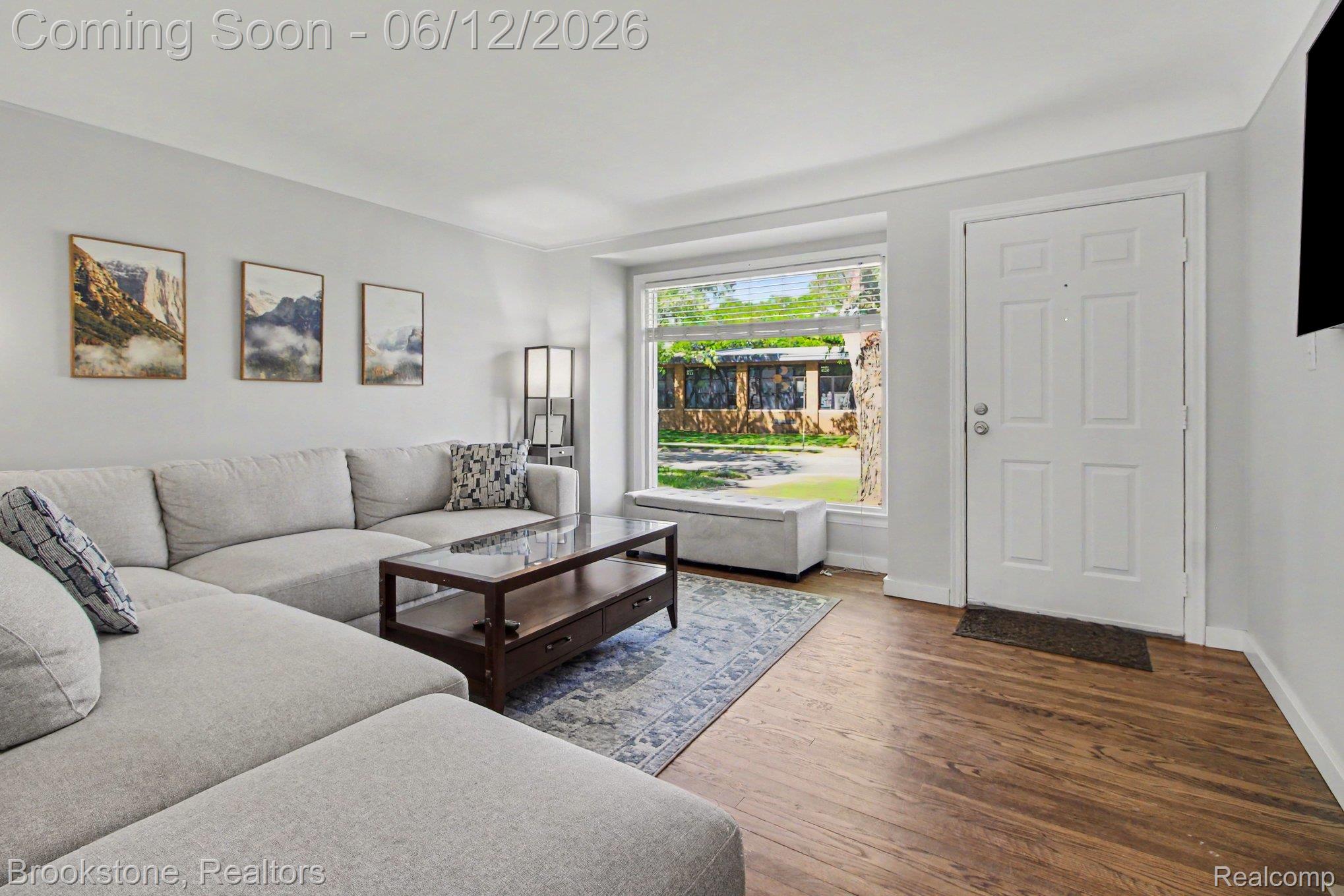 4142 Royal Avenue