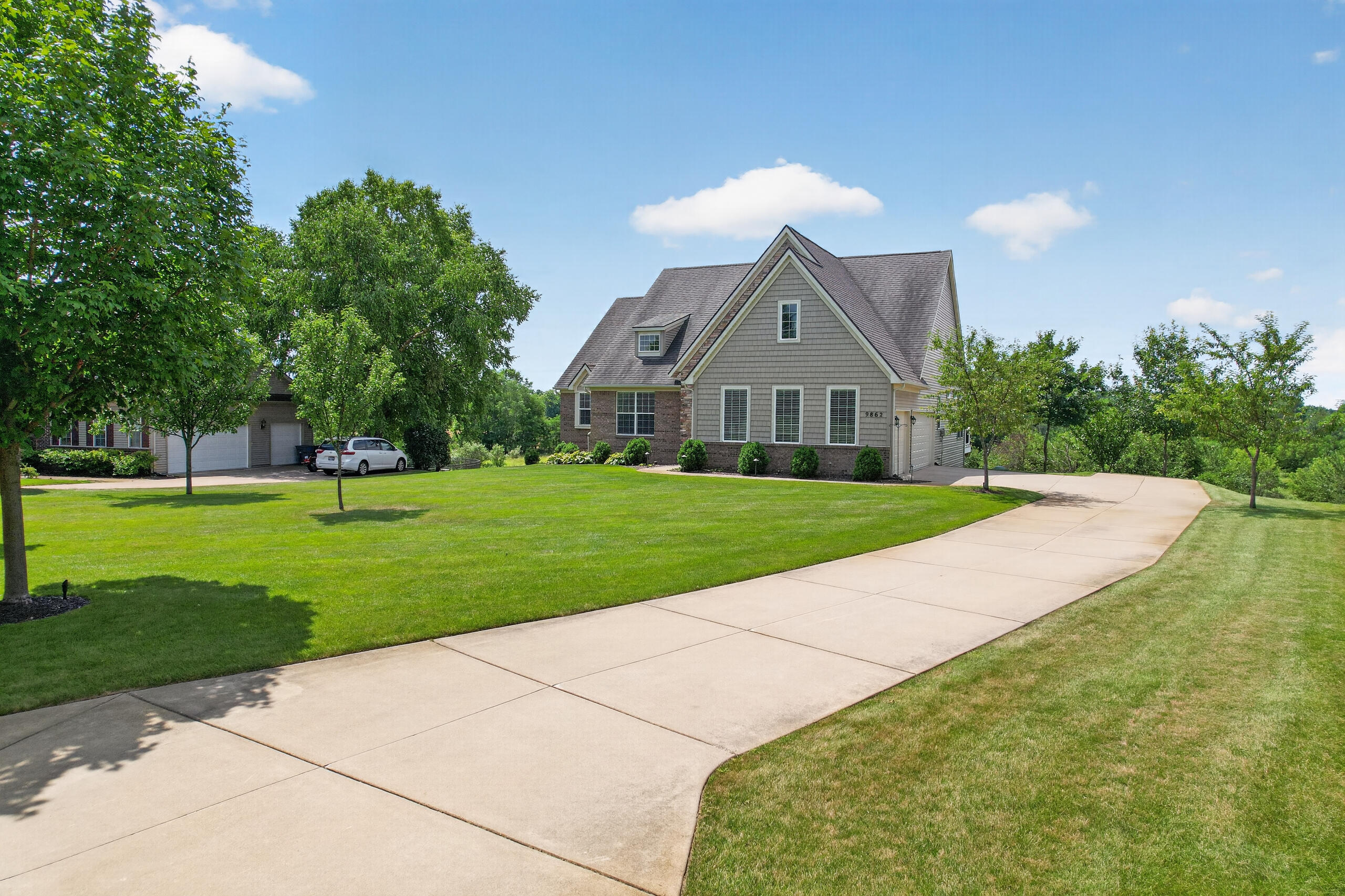 9862 Dublin Drive