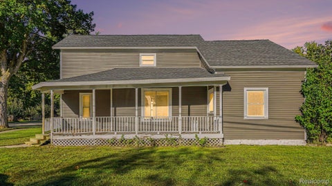 302 W Orchard Avenue Shepherd Village MI 48883