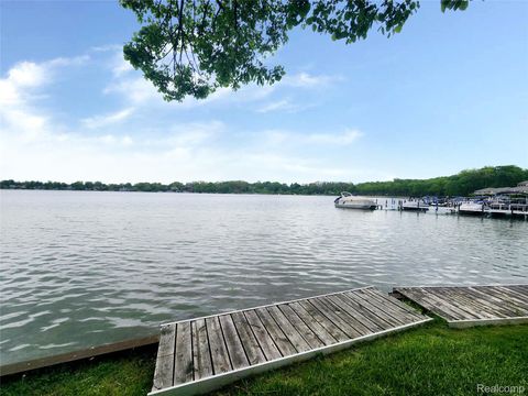 Tiny photo for 4390 Cass Elizabeth Road, Waterford Charter Township, MI 48328 (MLS # 20251003220)