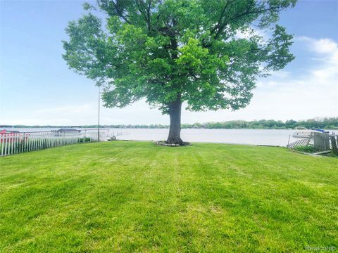 Tiny photo for 4390 Cass Elizabeth Road, Waterford Charter Township, MI 48328 (MLS # 20251003220)