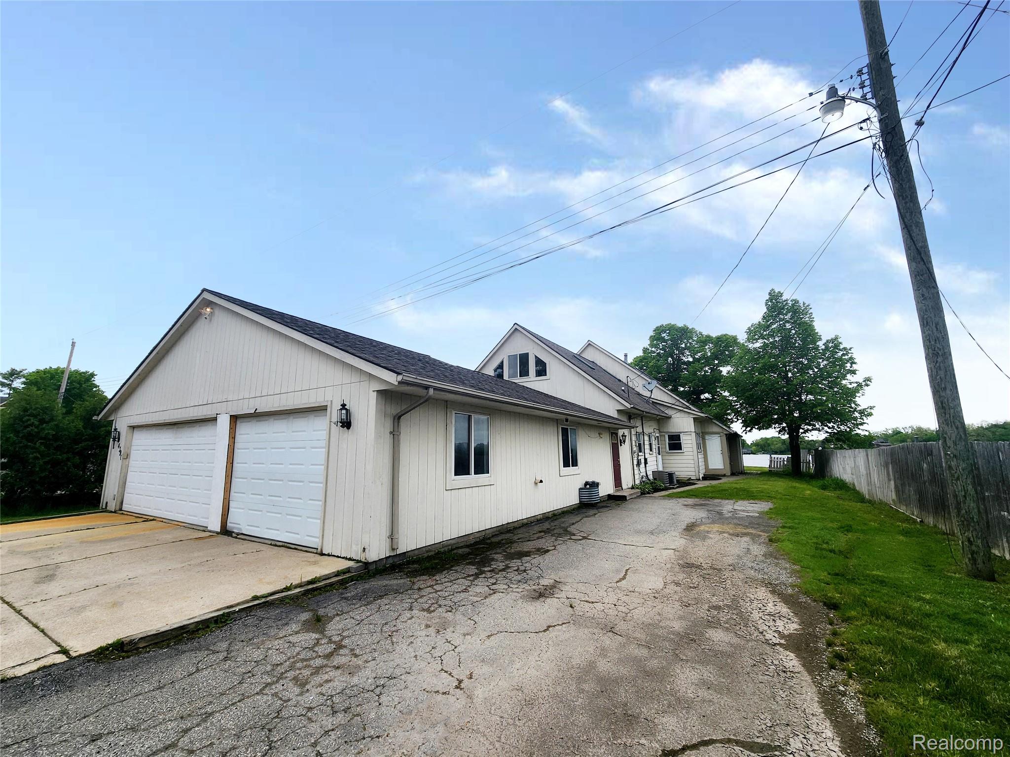 4390 Cass Elizabeth Road