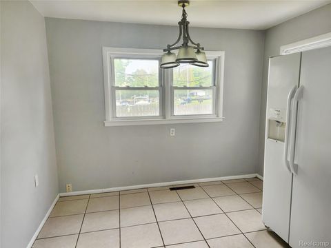 Tiny photo for 4390 Cass Elizabeth Road, Waterford Charter Township, MI 48328 (MLS # 20251003220)