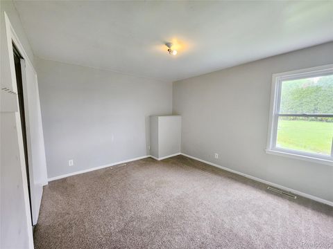 Tiny photo for 4390 Cass Elizabeth Road, Waterford Charter Township, MI 48328 (MLS # 20251003220)