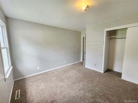 Tiny photo for 4390 Cass Elizabeth Road, Waterford Charter Township, MI 48328 (MLS # 20251003220)