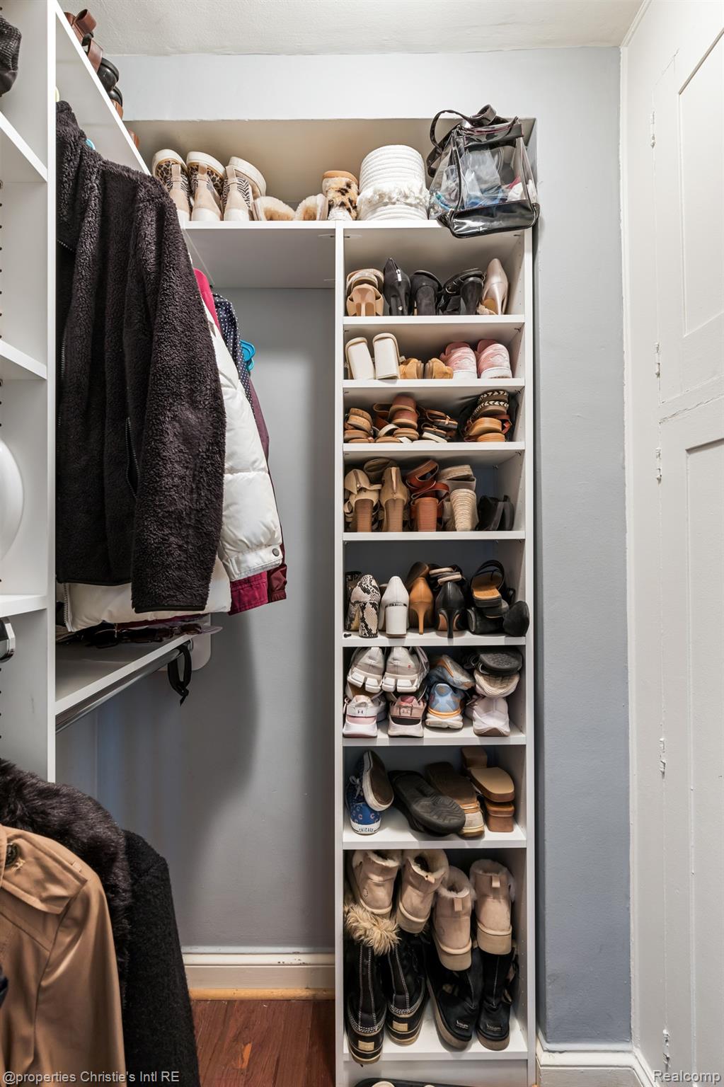 15 E Kirby Street 826