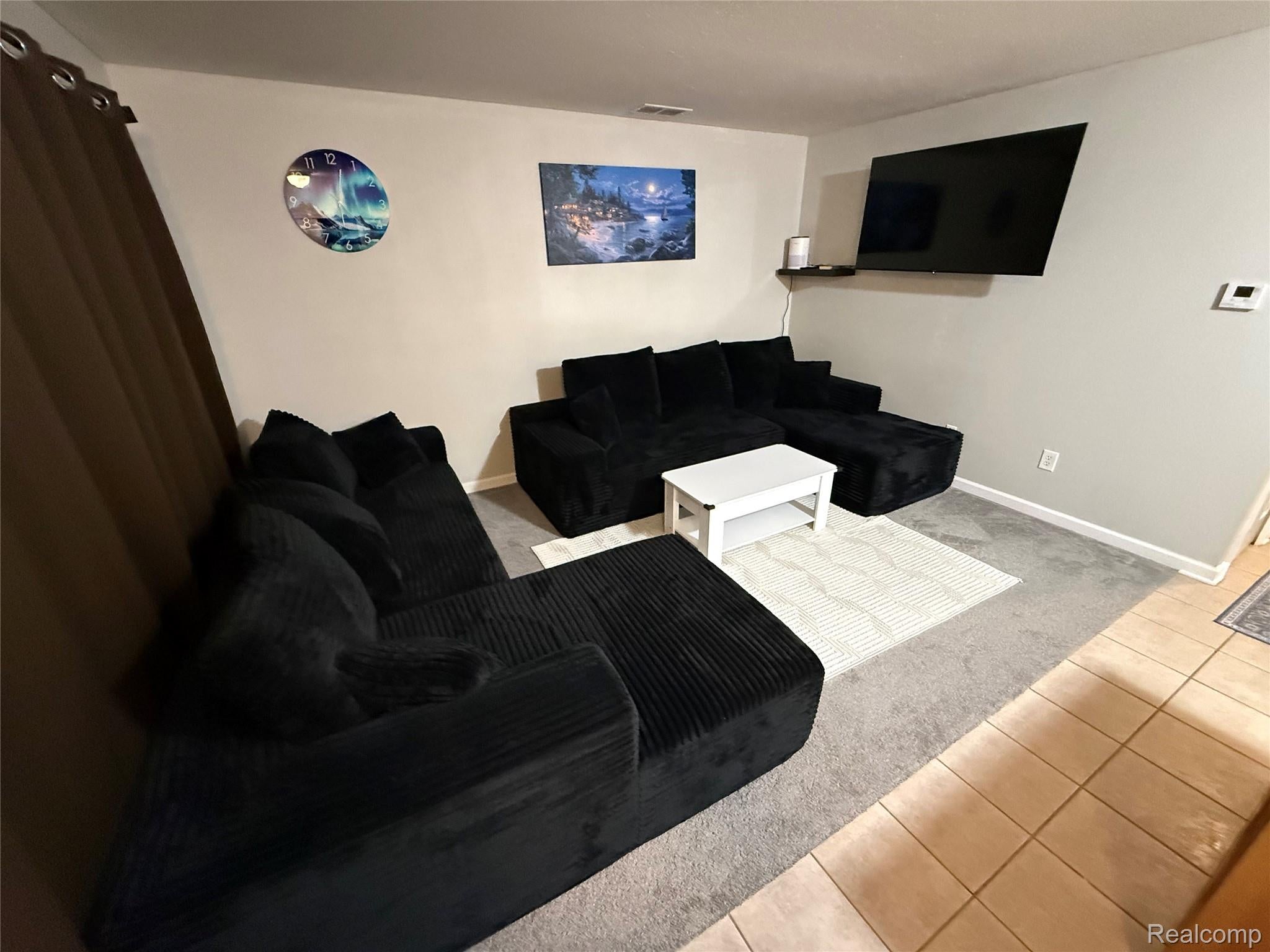 8066 Coventry Street