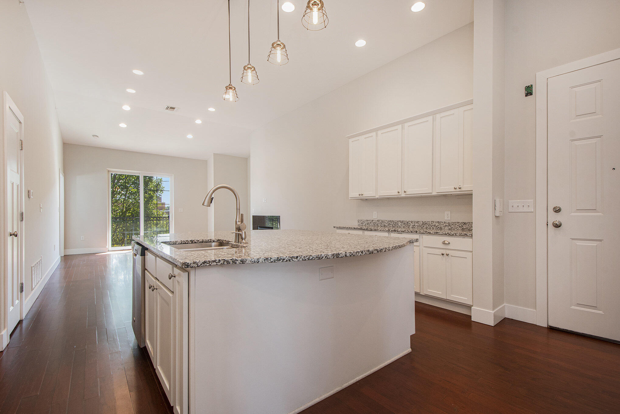 735 Bagley Avenue SE 8