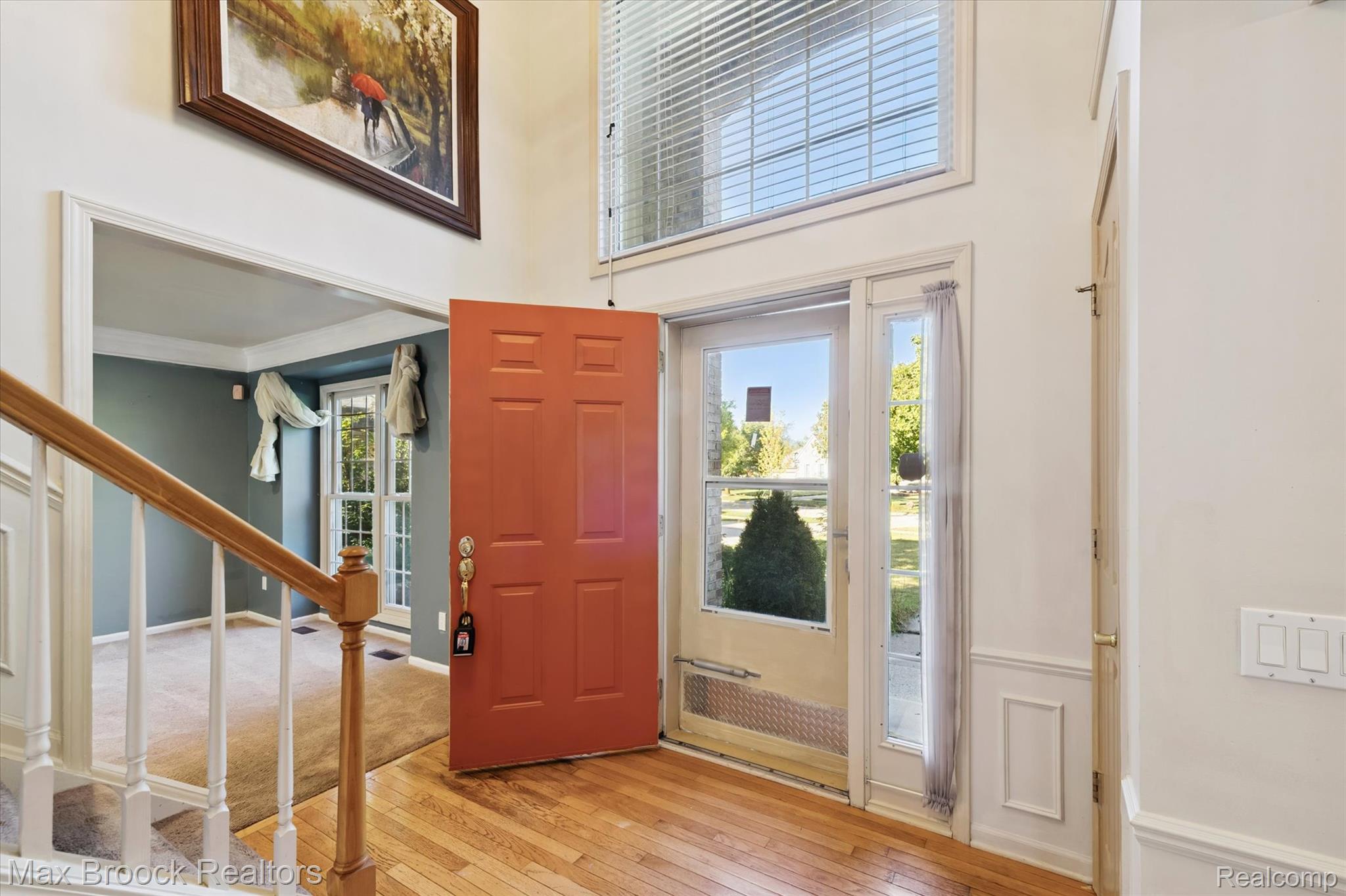 5872 Meadowview Drive