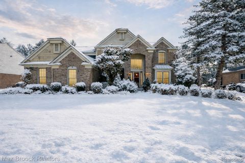 5872 Meadowview Drive Canton Charter Township MI 48187