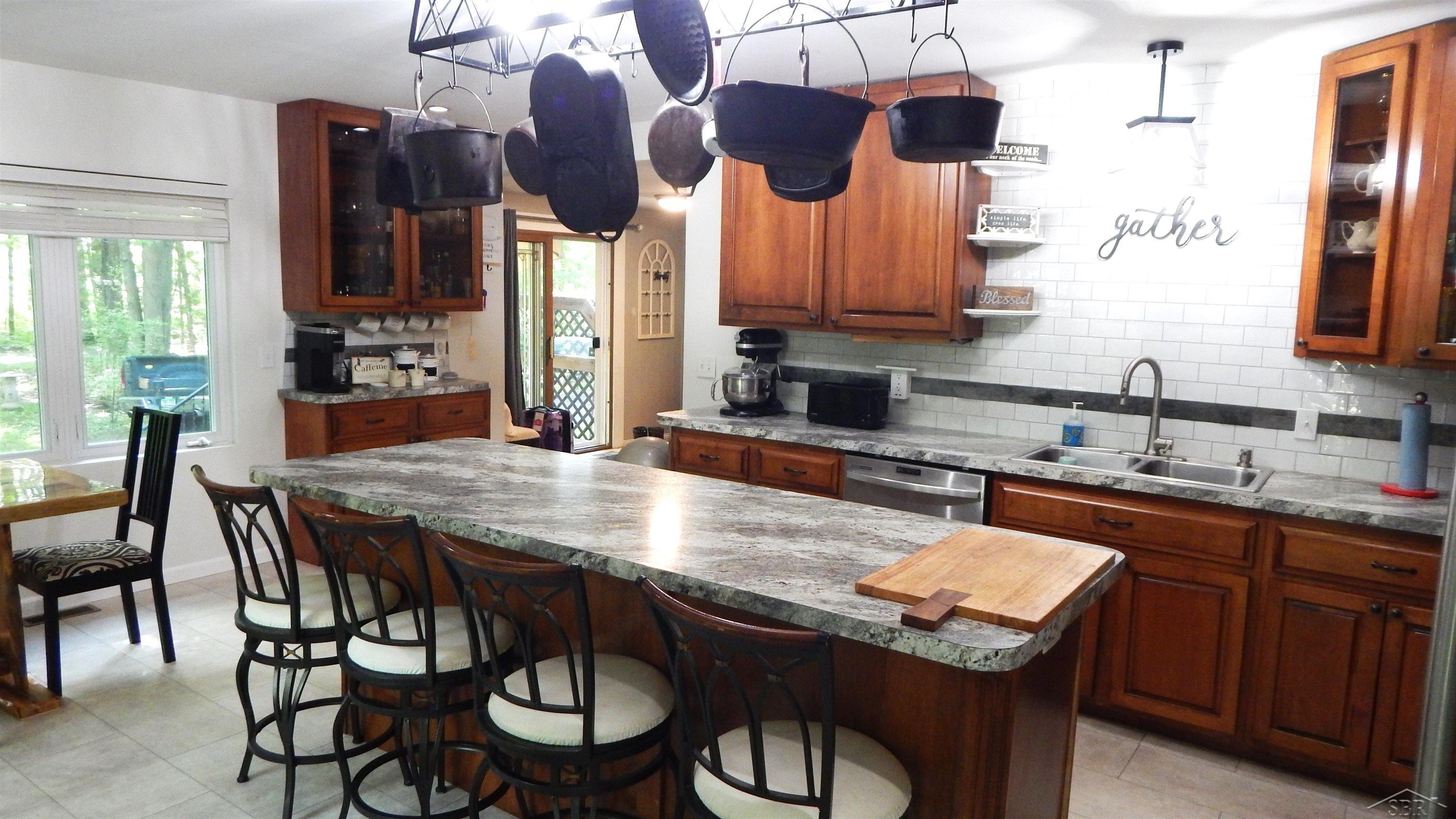 1252 W Erickson Road