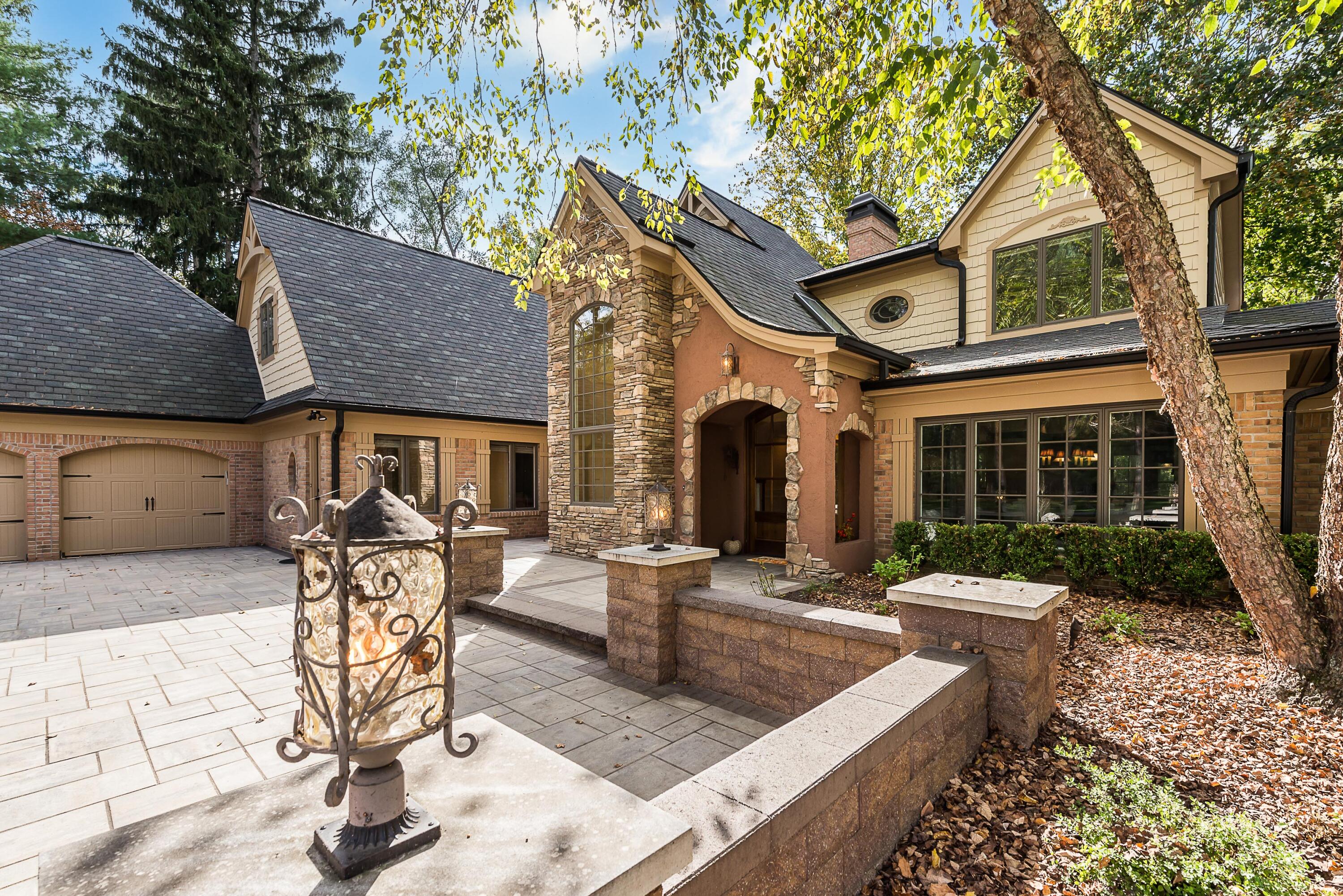 2891 Gale Road