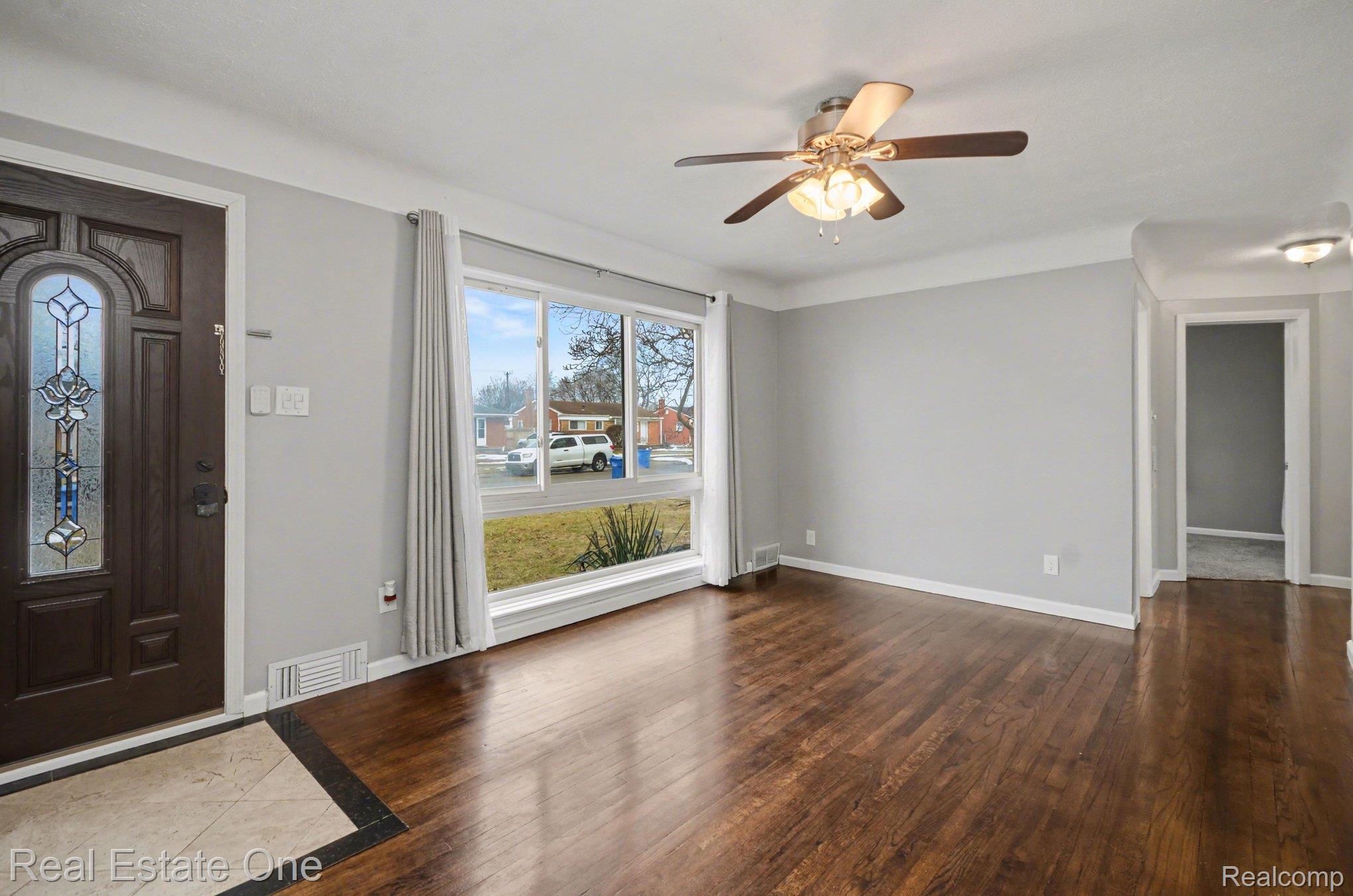 25520 Marilyn Avenue