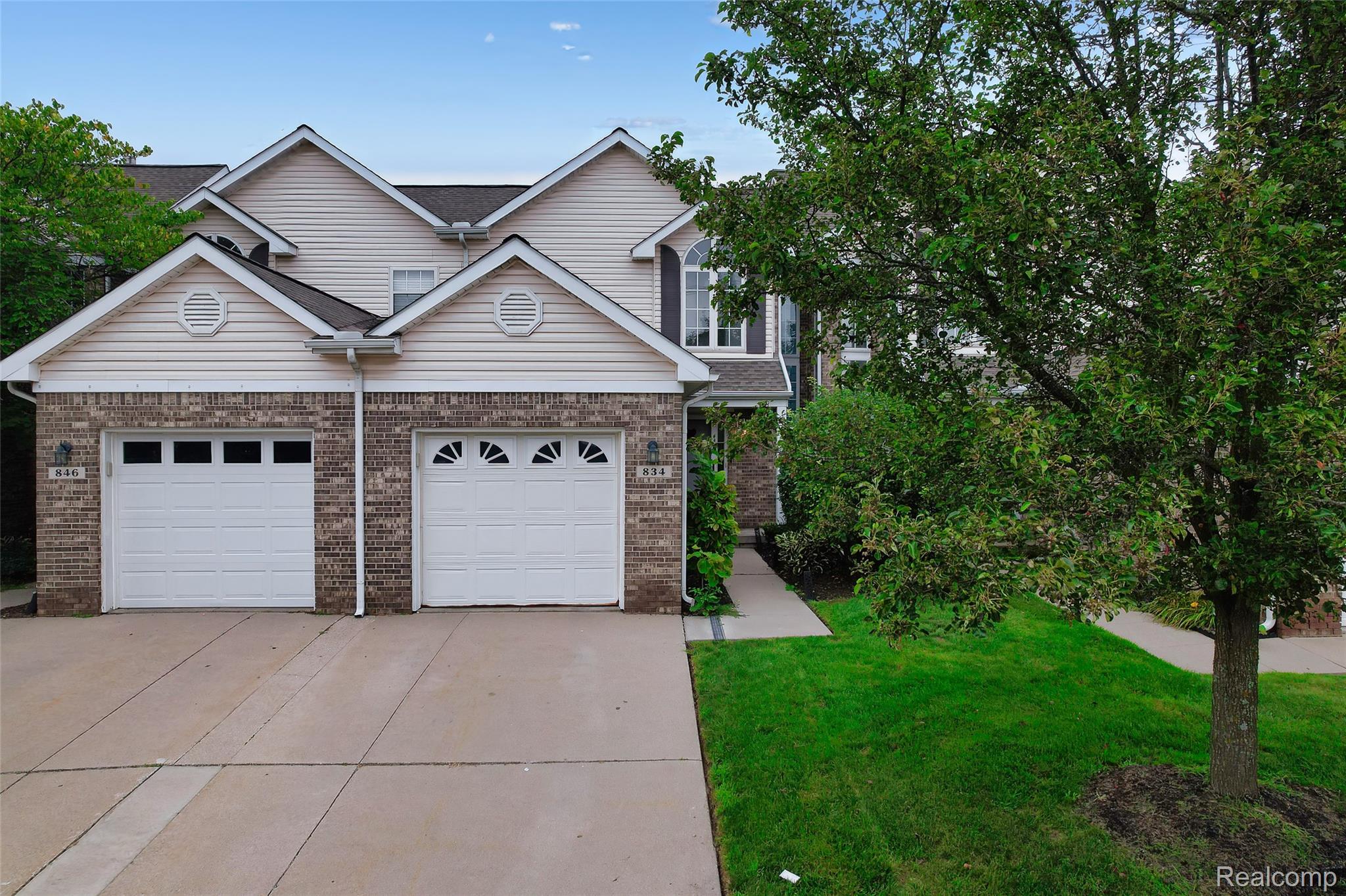 834 Natures Cove Court