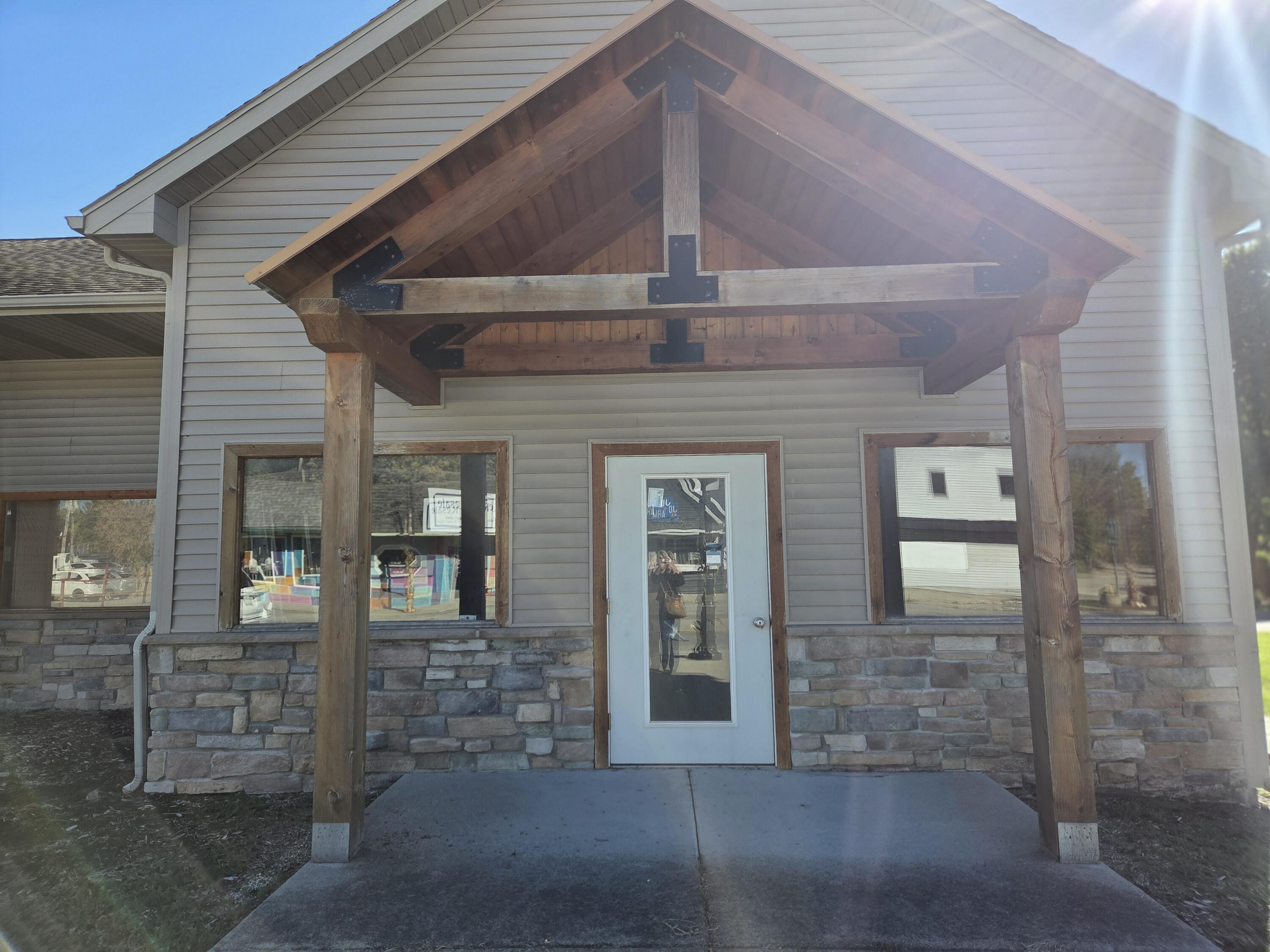 165 W Wheatland Avenue