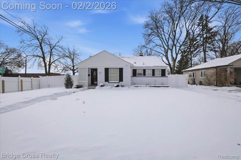 2896 Dorchester Road Birmingham City MI 48009