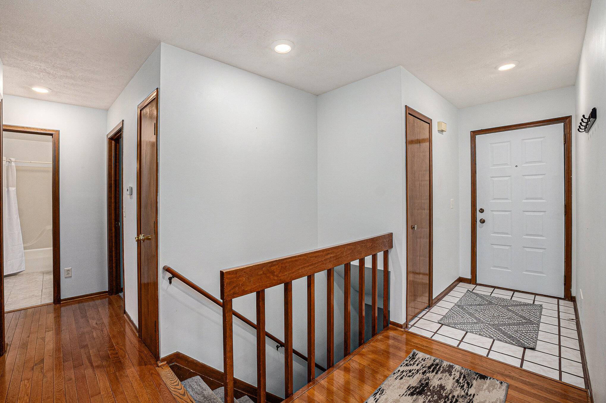 6400 Chestnut Hill Court