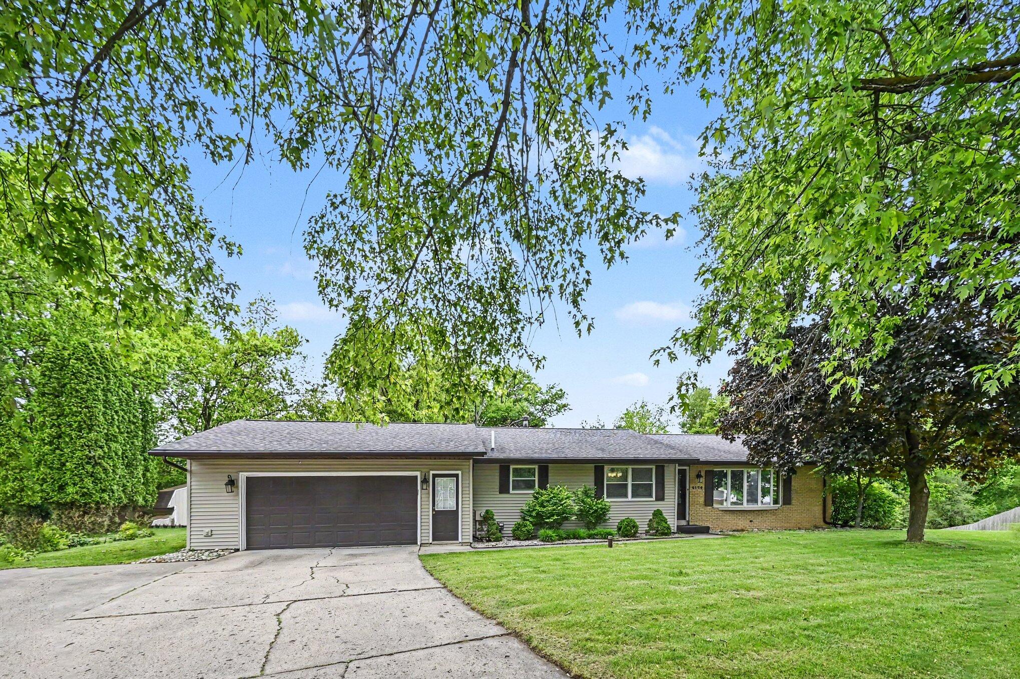 4774 Benelux Court