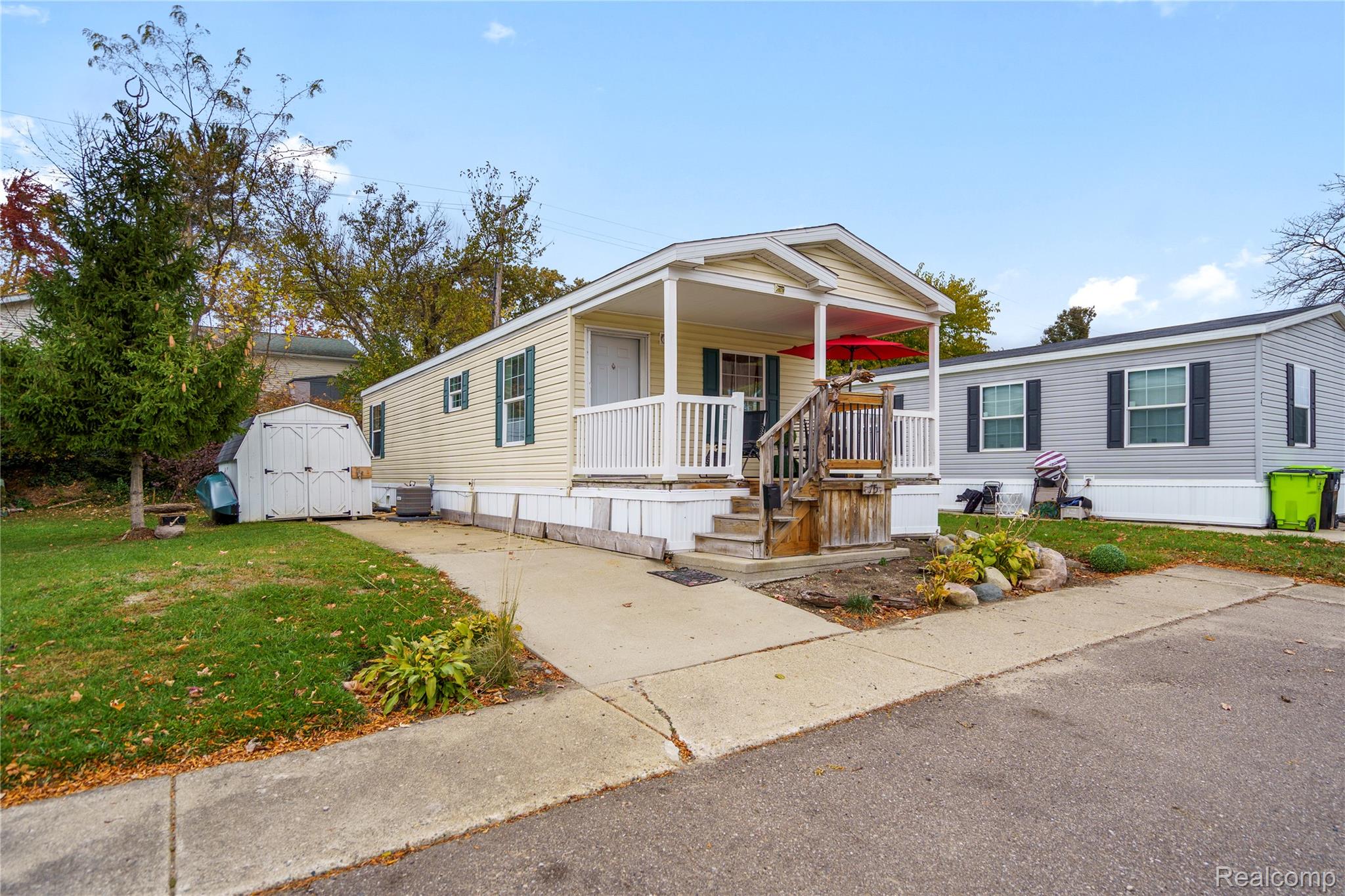 75 Woodridge Court