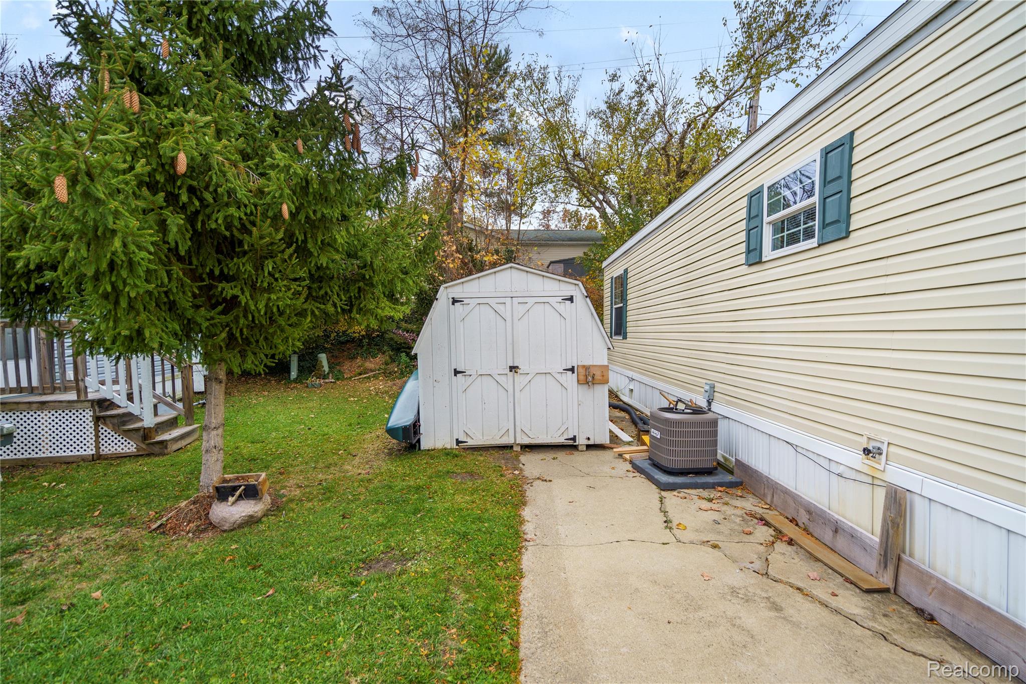 75 Woodridge Court
