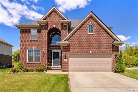 Photo of 2904 Secret Way, Commerce Charter Township, MI 48390 (MLS # 20261035459)