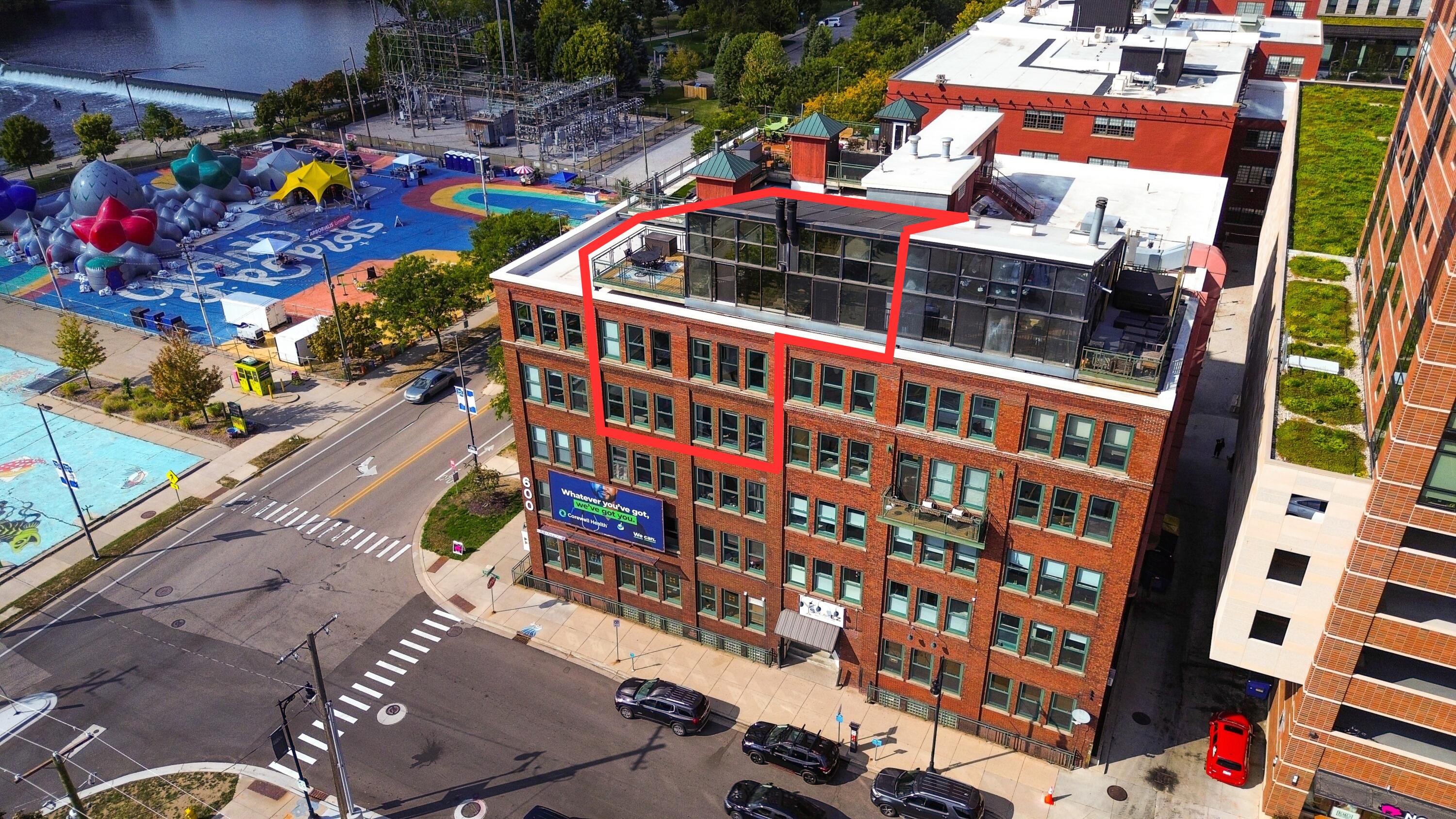 600 Monroe Avenue NW 406