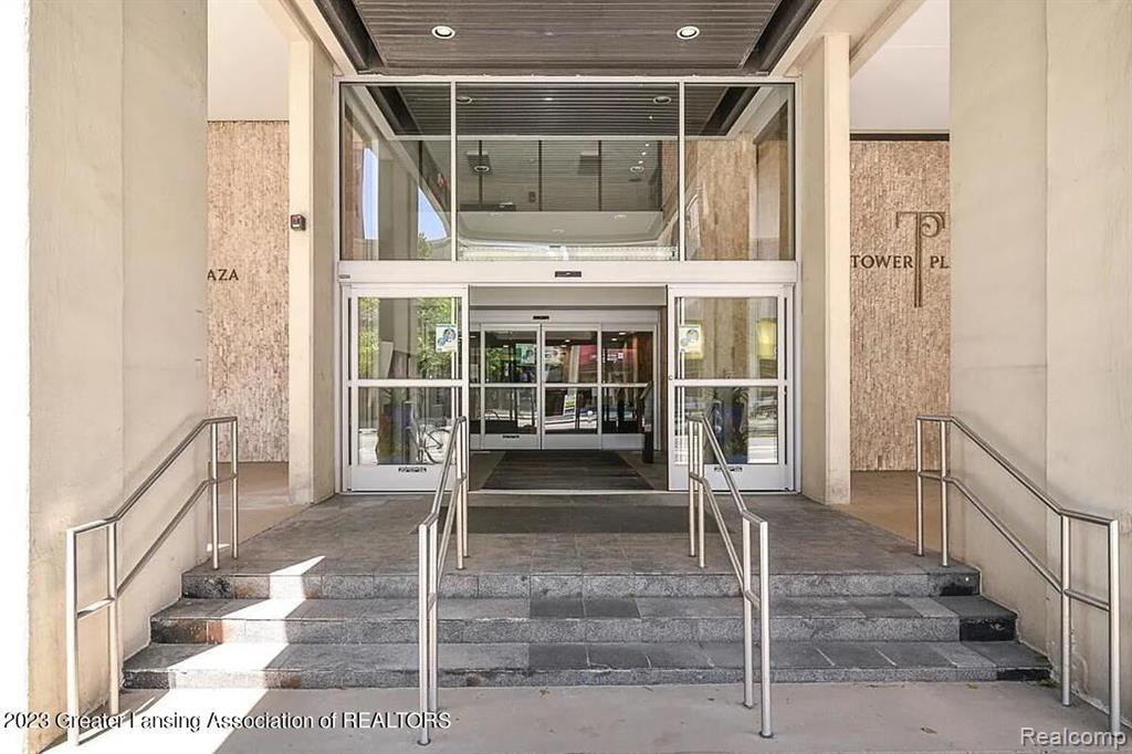 555 E William Street 4G