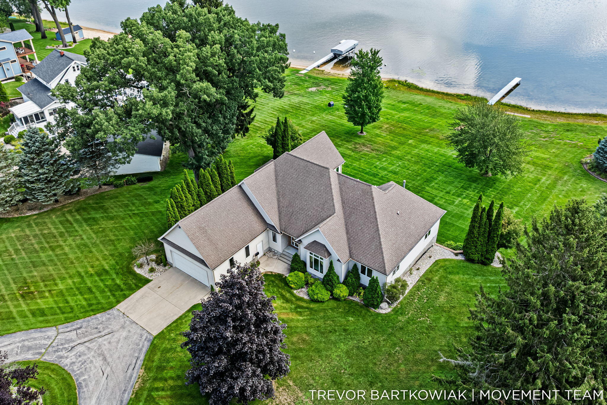 2696 Middle Lake Road