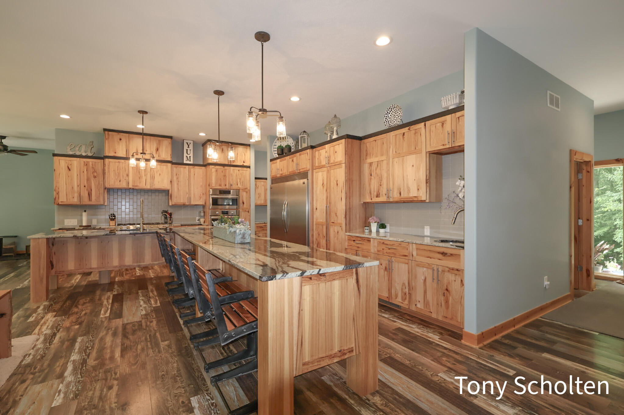 6374 Arrowhead Trail