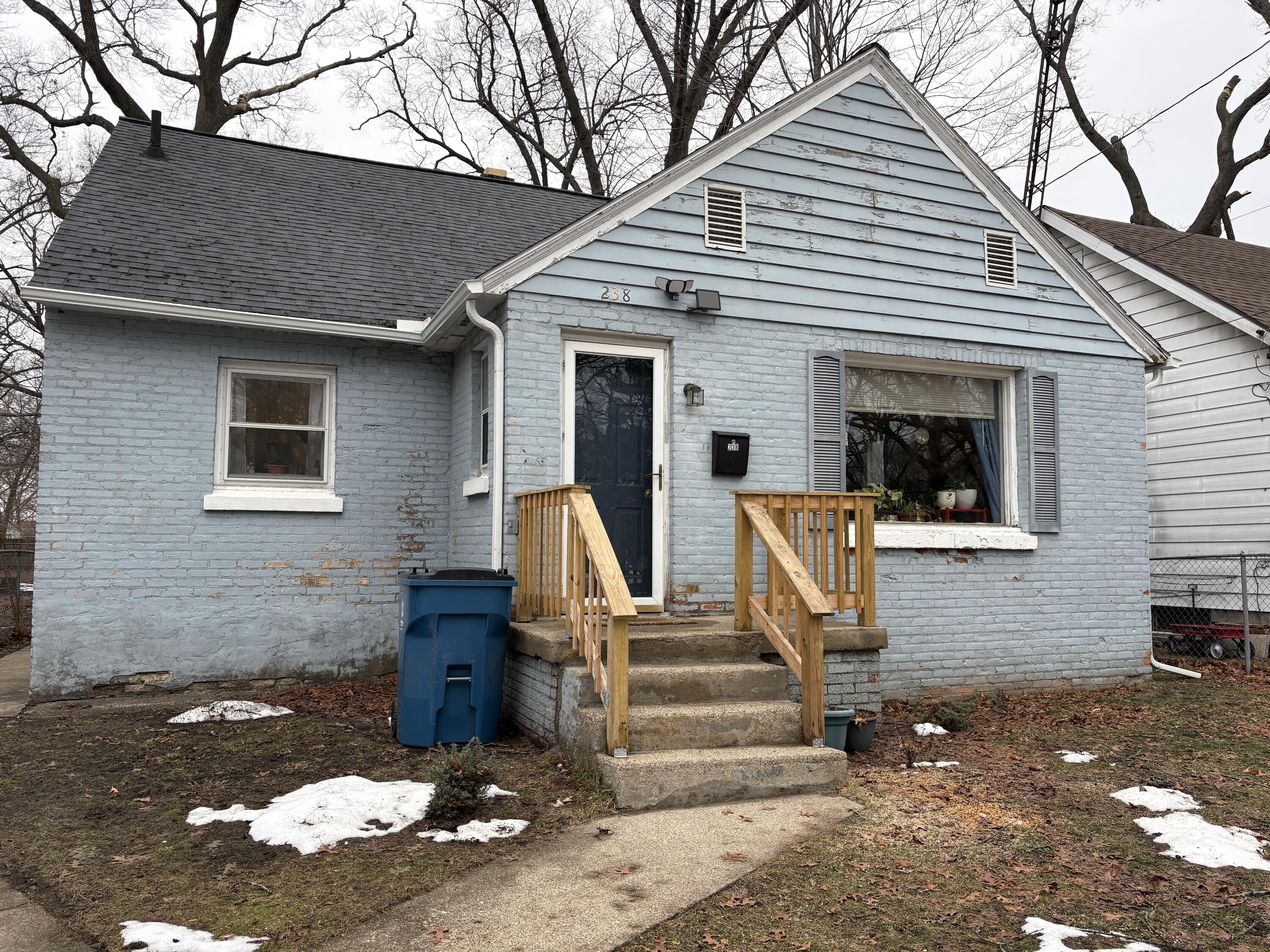 238 Harrison Boulevard