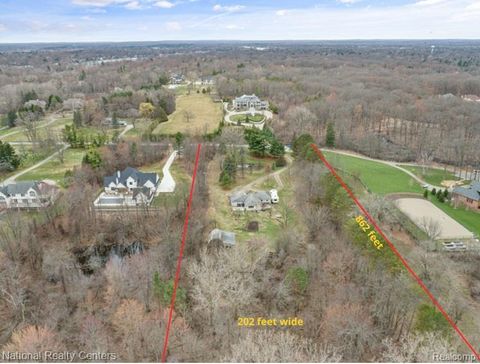 3641 Northwood Drive West Bloomfield Charter Township MI 48324